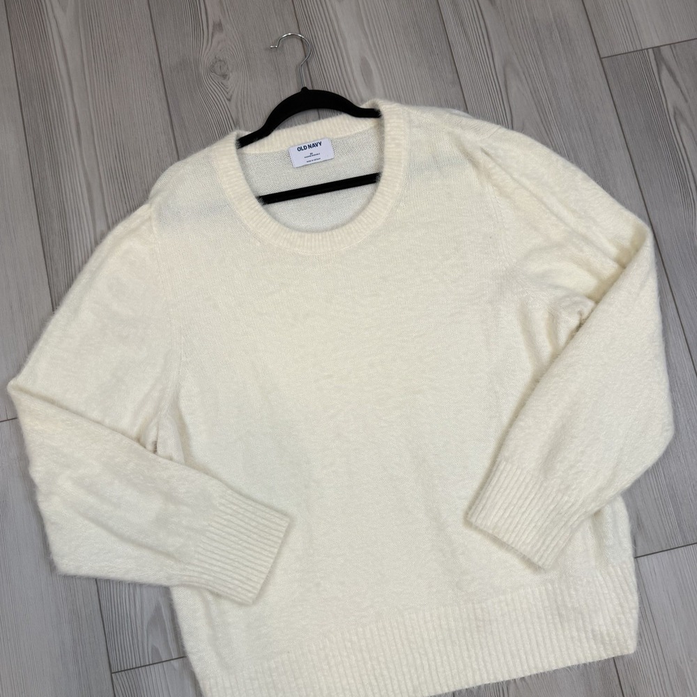 Old Navy 2X Cream Soft Eyelash Long Sleeve Pullover Sweater Women 728712 - Picture 2 of 8